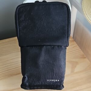 Sephora Black Brush Bag with Textured Fabric and Structured Design